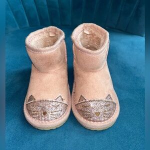 Toddler Children’s Place Boots Size 4